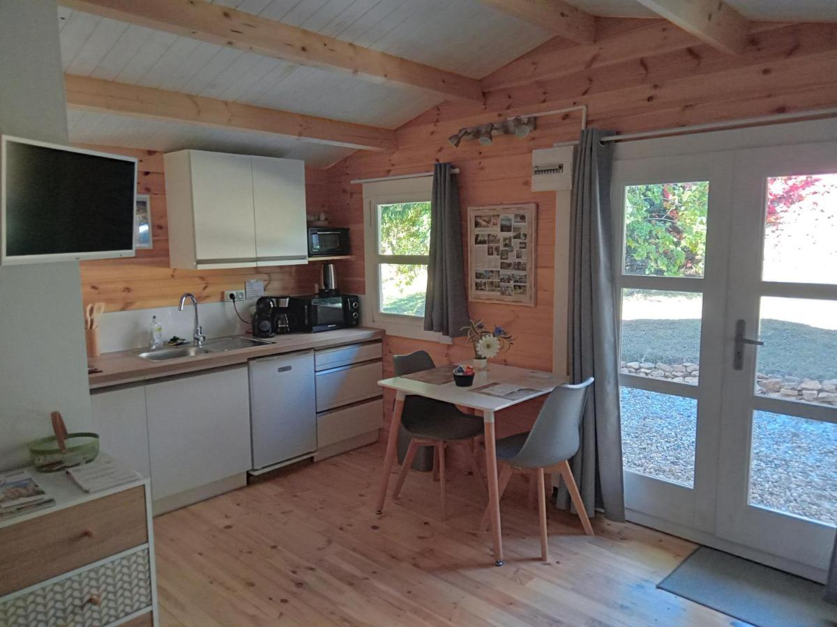 Chalet "Le Petit Olivier" Gites Appart 'Hotel L'Echappee Belle D'Aubenas Logement 2 Sur 3 エクステリア 写真